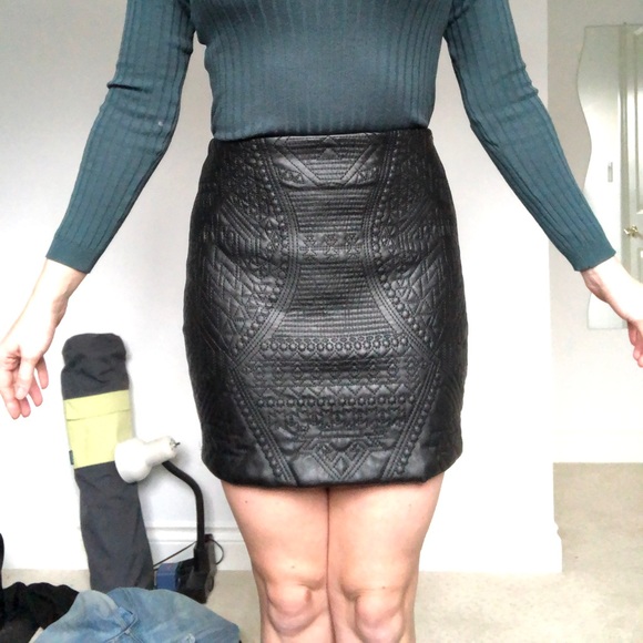 Black Patterned Mini Skirt - Picture 3 of 3